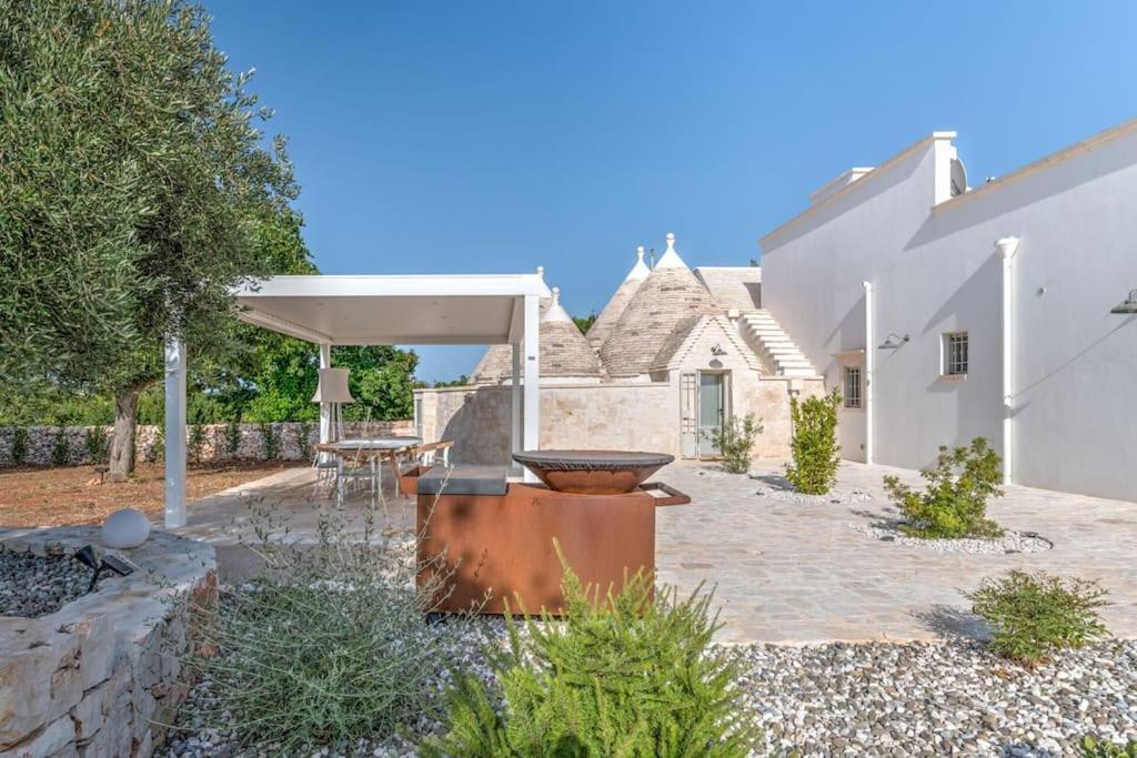 Trullo Under The Apulian Sky By Raro Villas Martina Franca Bagian luar foto